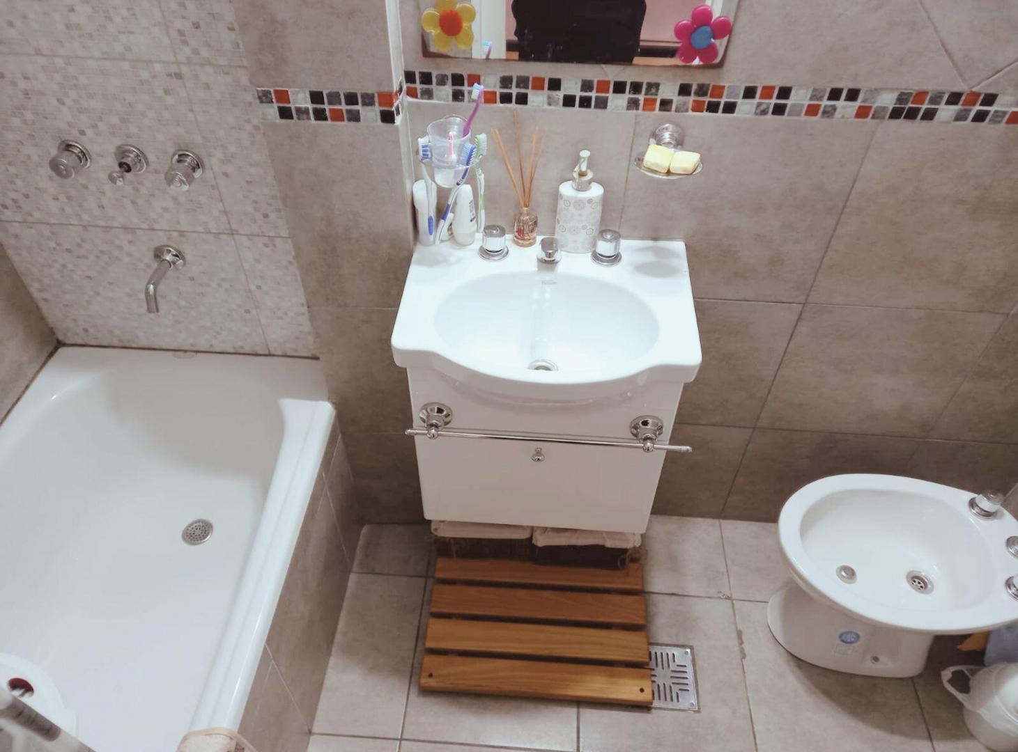 Foto de VENTA DEPTO DÚPLEX 3 AMB, EL PALOMAR, TERRAZA, imagen 4