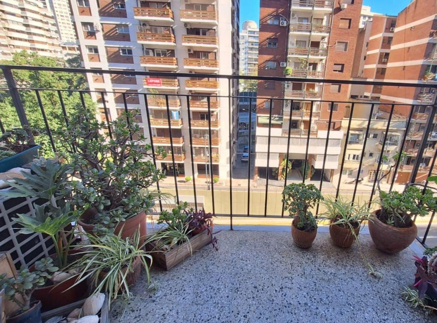 Foto de Departamento 2 amb en Venta en Belgrano con balcón, imagen 5