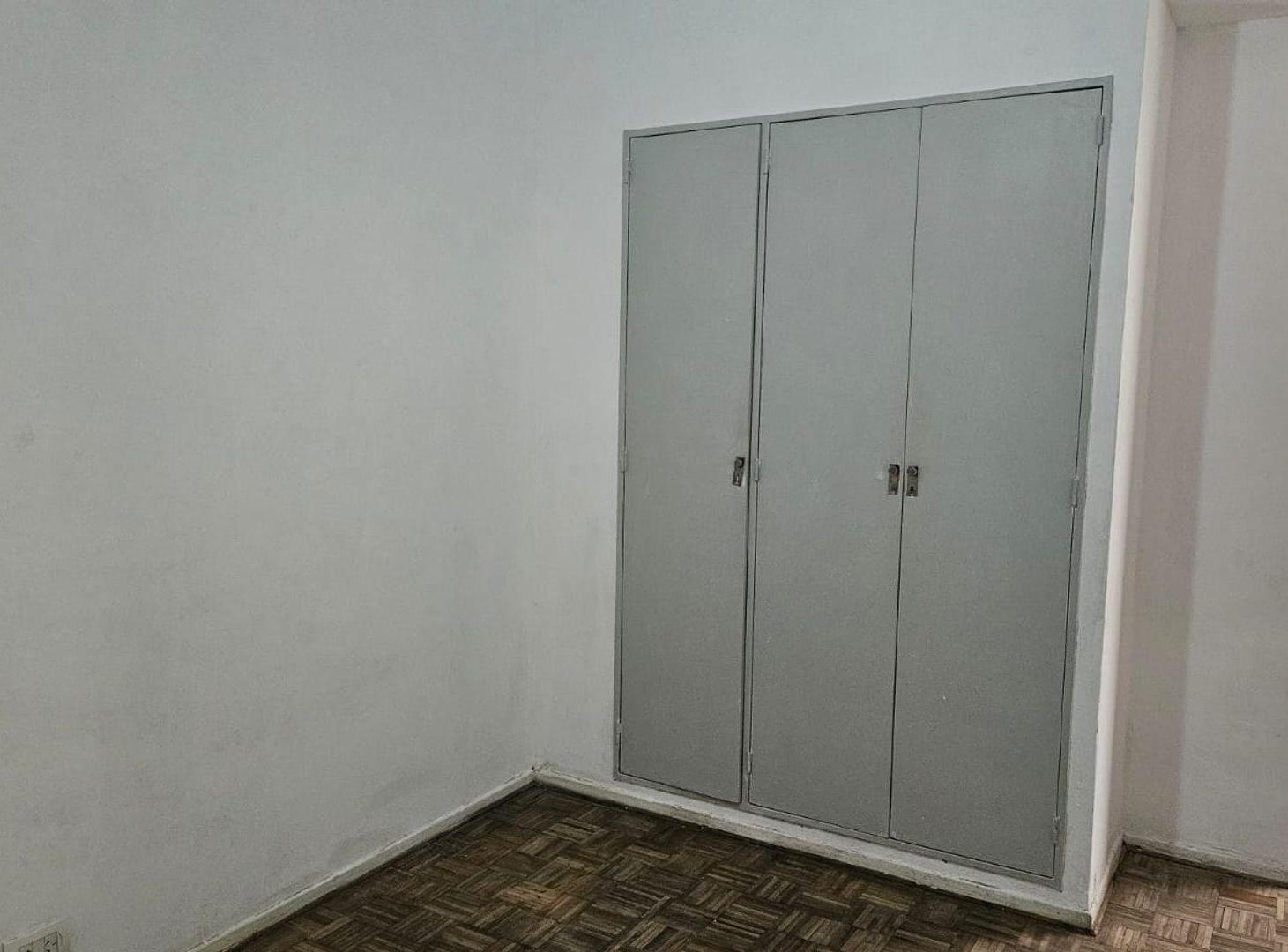 Foto de Alquiler departamento 3 amb Flores Apto Comercial, imagen 4