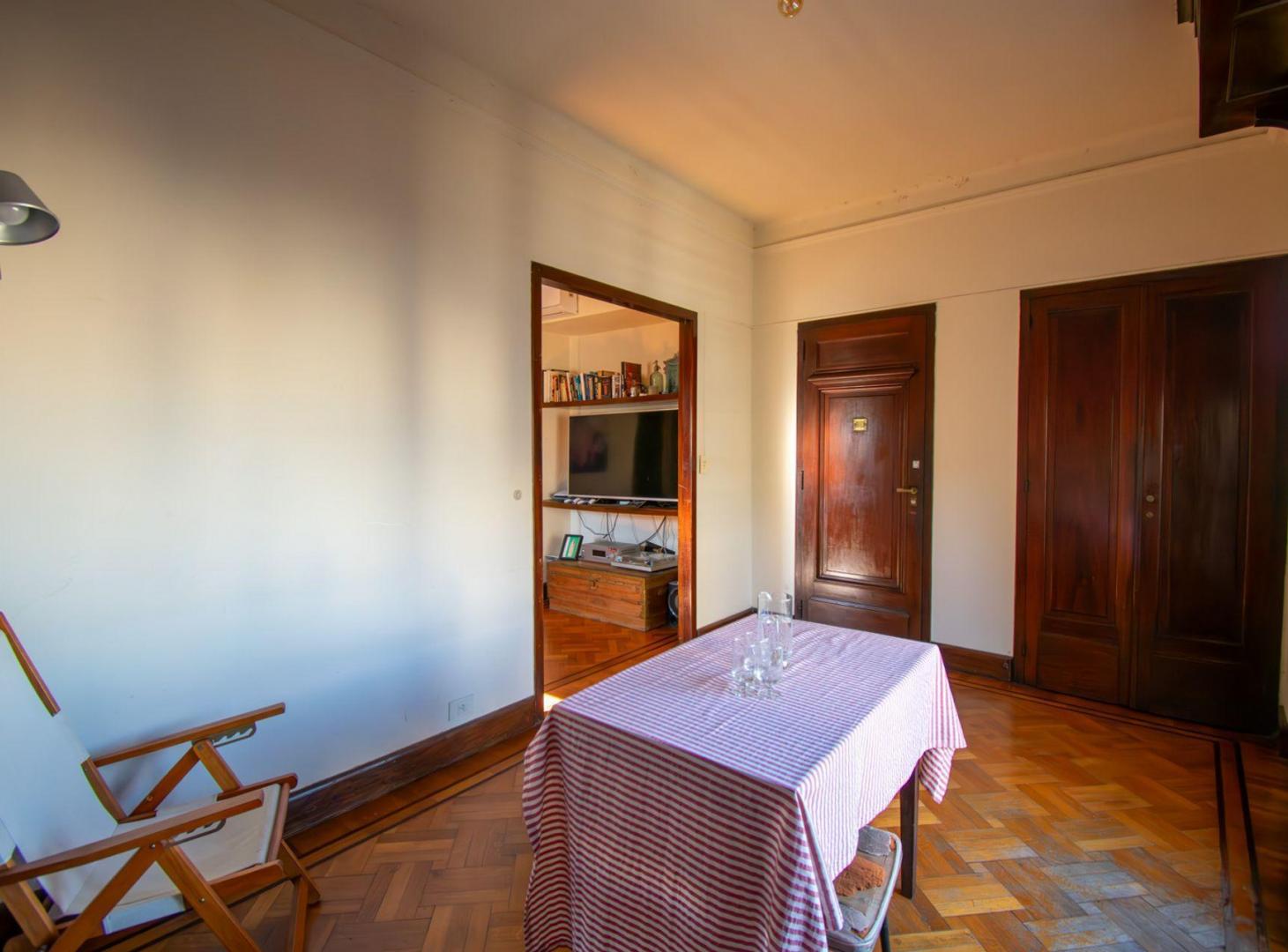 Foto de VENTA GRAN 2 AMBIENTES CON BALCON MONSERRAT, imagen 5