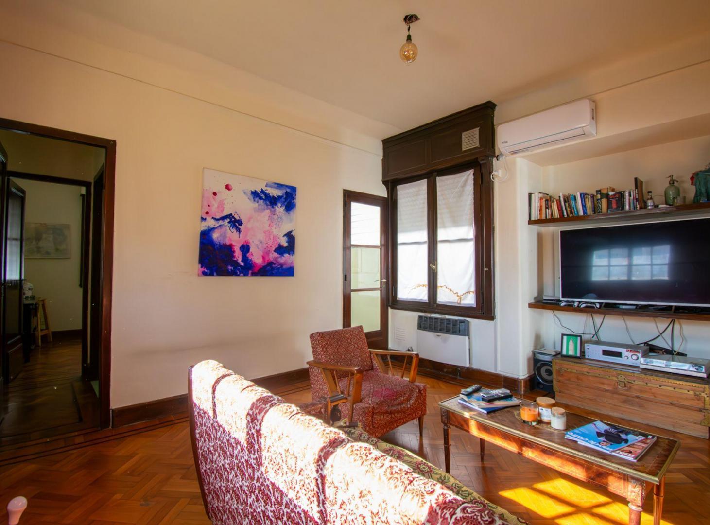 Foto de VENTA GRAN 2 AMBIENTES CON BALCON MONSERRAT, imagen 1