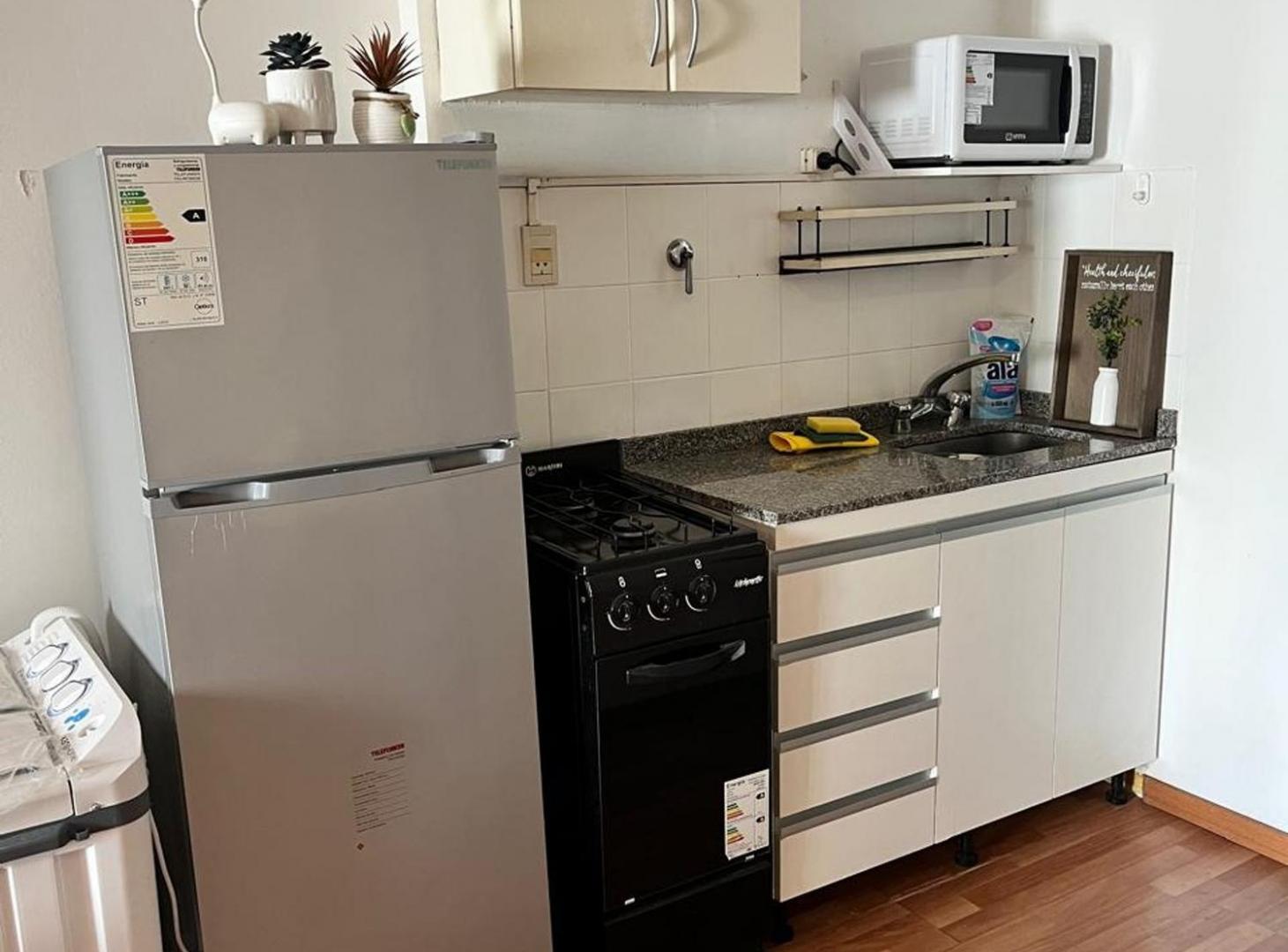 Foto de VENTA MONOAMBIENTE BALCON LUZ Y COCHERA COLEGIALES, imagen 2