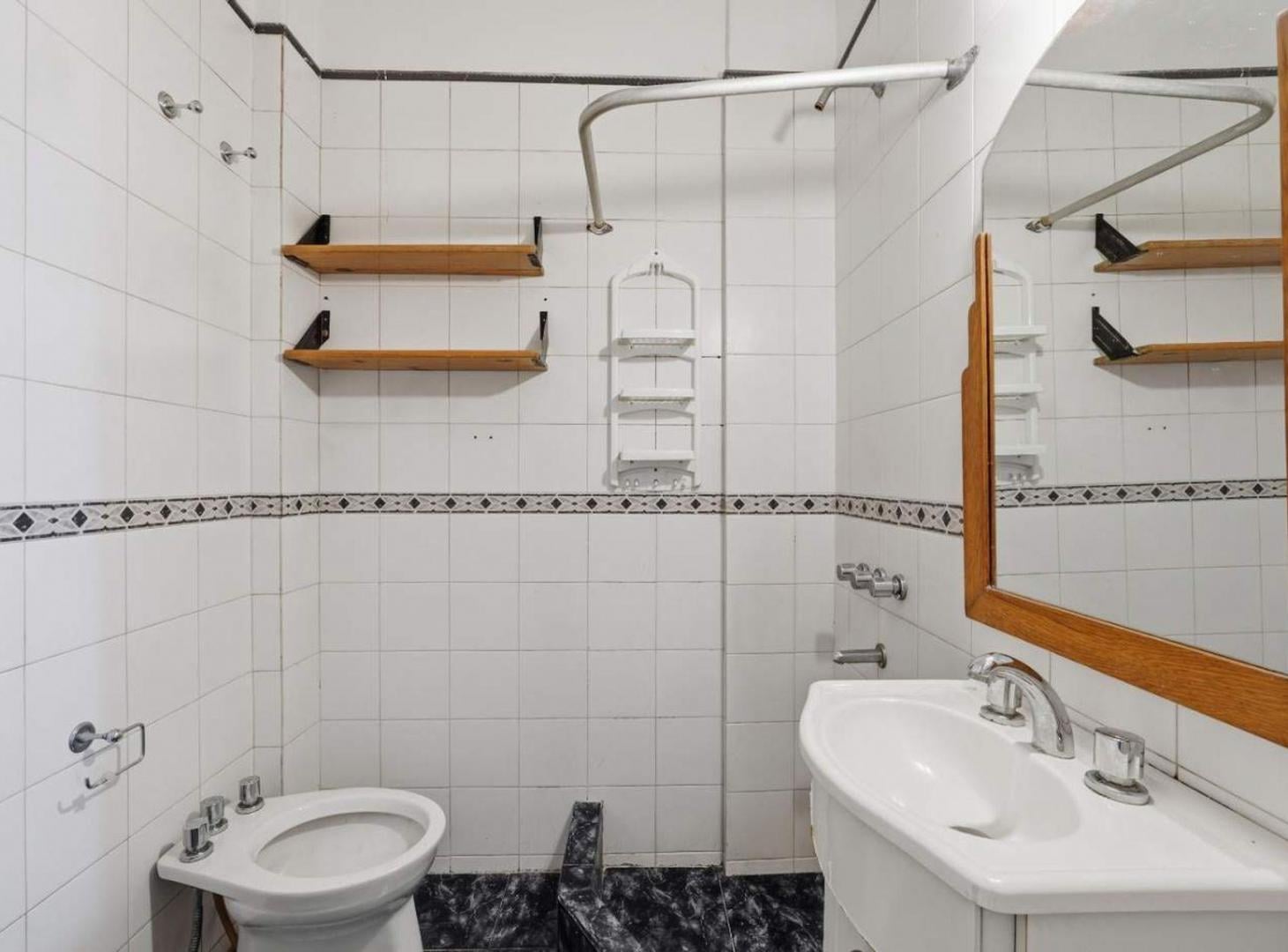 Foto de VENTA DEPARTAMENTO 2 AMBIENTES EN BALVANERA, imagen 4