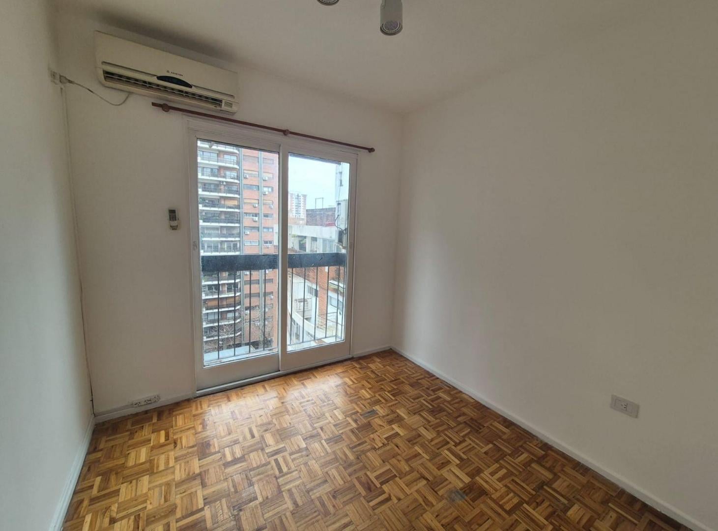 Foto de VENTA DPTO 2 AMB BARRANCAS DE BELGRANO, imagen 2