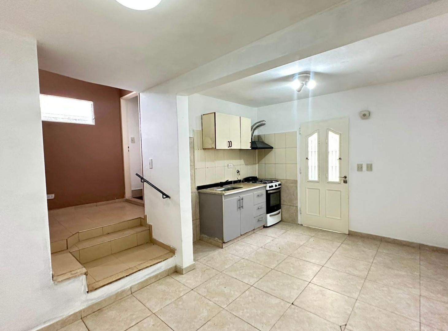 Foto de VENTA PH 5 AMB PIÑEYRO AVELLANEDA SIN EXPENSAS, imagen 4