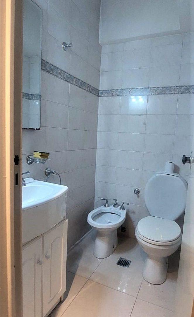 Foto de VENTA OFICINA 3 ambientes San NICOLÁS baño propio, imagen 3