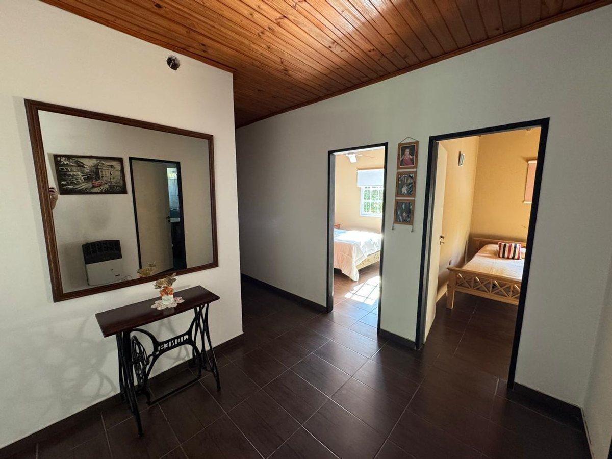 Foto de VENTA CASA 5 AMB CON JARDIN EN GENERAL RODRIGUEZ, imagen 3