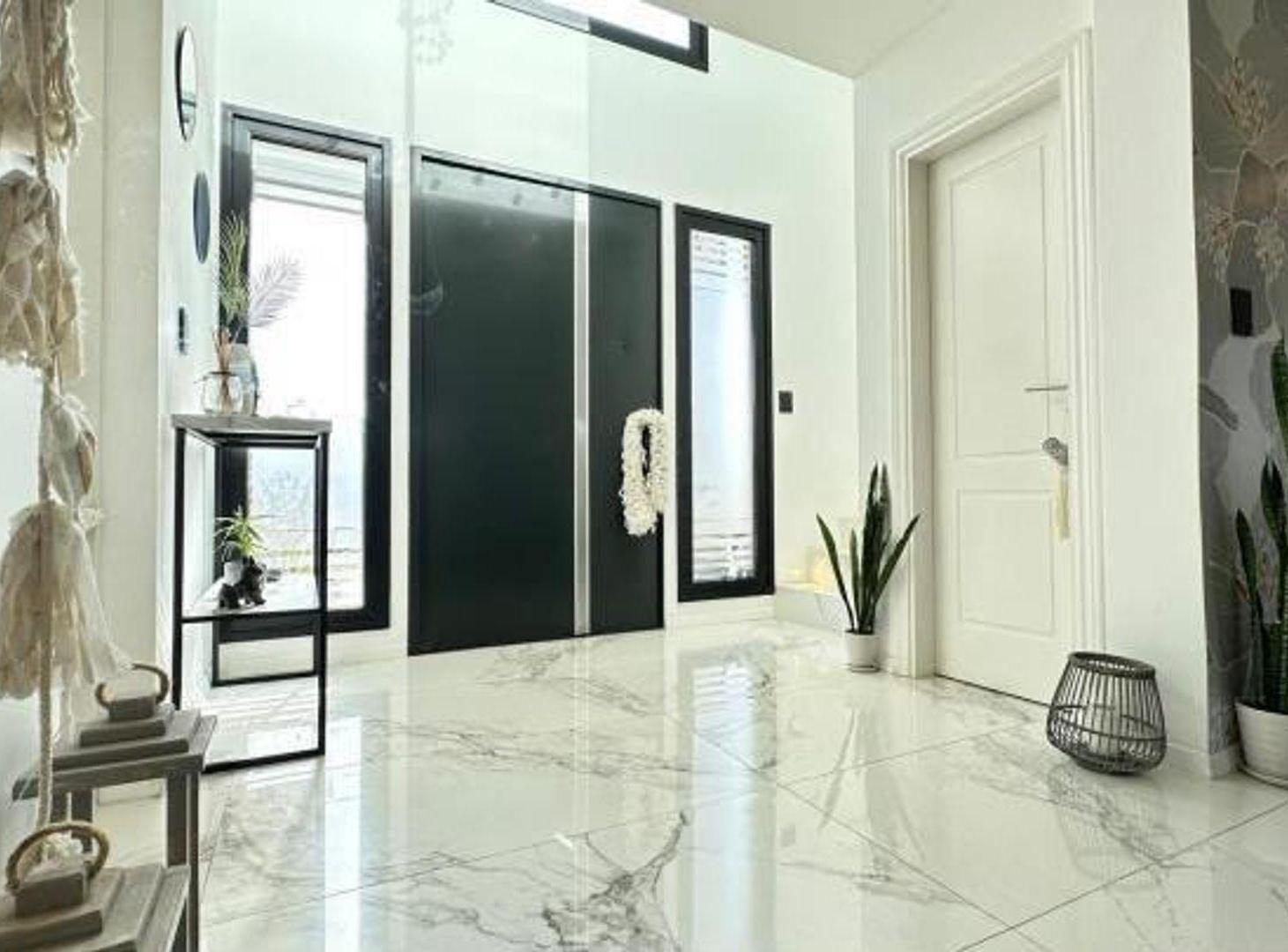 Foto de VENTA CASA 5 AMBIENTES BARRIO PRIVADO SANTA RITA, imagen 1