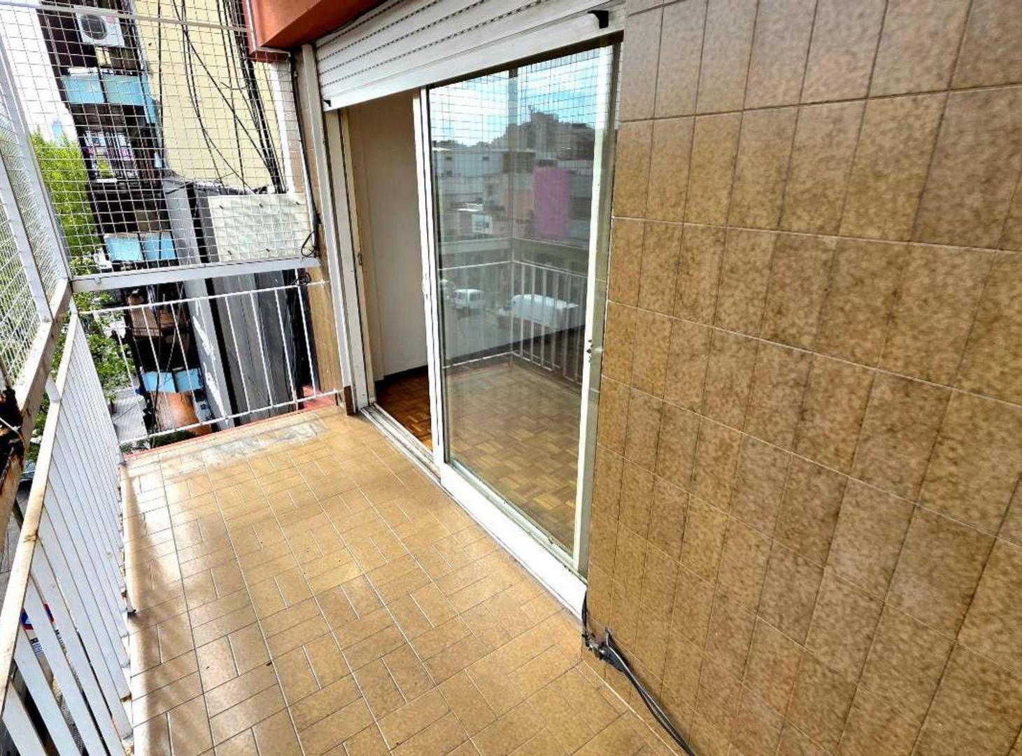 Foto de FLORES VENTA DEPTO 3 AMB +DEP-BALCON-BAULERA, imagen 4
