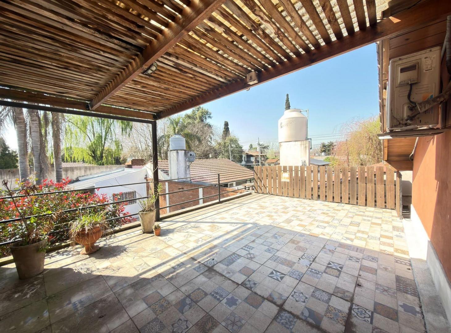 Foto de VENTA CASA 6 AMB CON PILETA, LA UNIÓN, EZEIZA, imagen 1