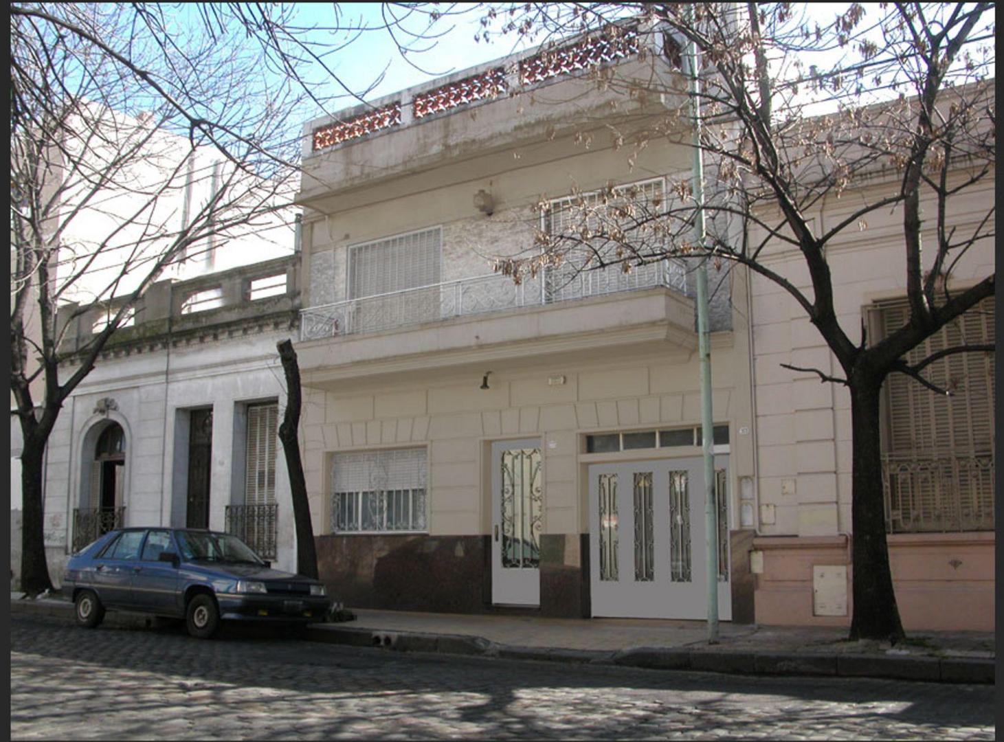 Foto de VENTA LOTE CON CASA A REFACCIONAR FLORES, imagen 1