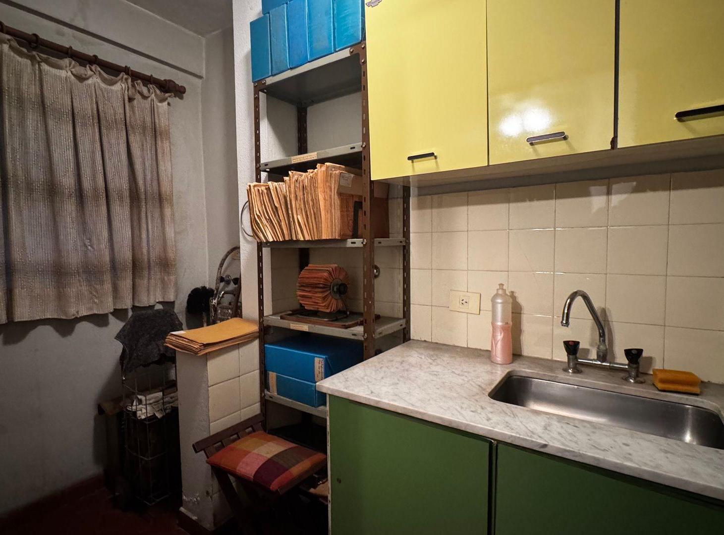 Foto de VENTA DEPARTAMENTO DOS AMBIENTES BARRIO NORTE, imagen 2