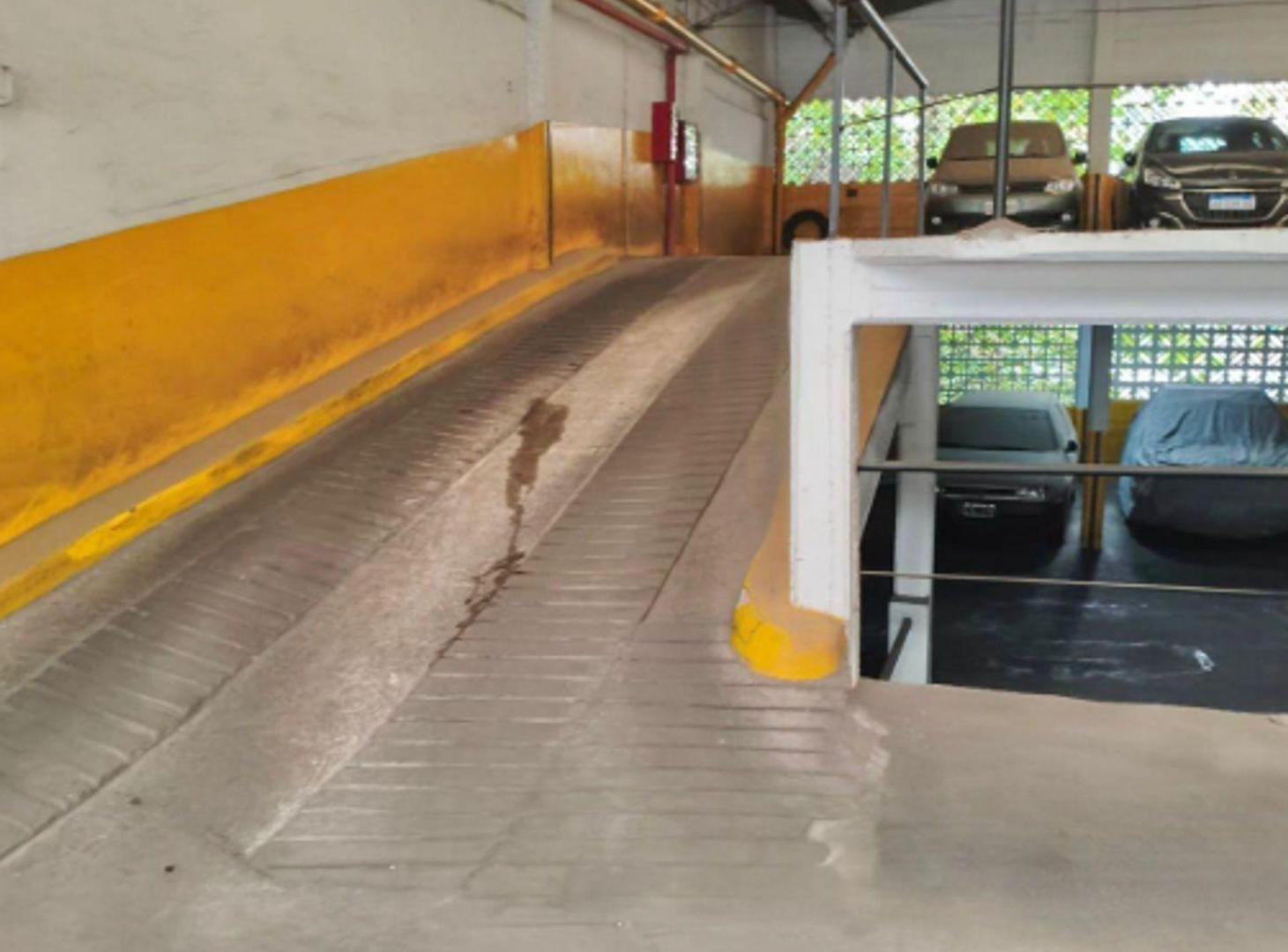 Foto de COCHERA FIJA EN VENTA COLEGIALES, imagen 3