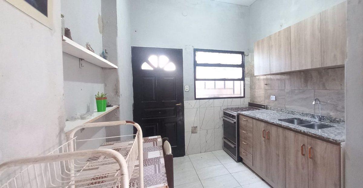 Foto de VENTA CASA 2 ambientes en Caseros con cochera, imagen 4