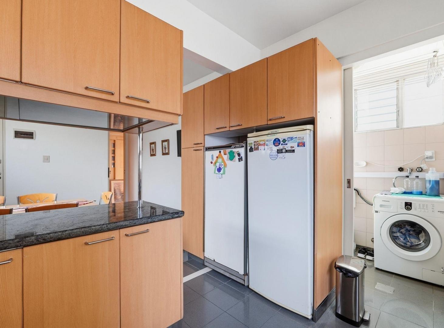 Foto de VENTA DEPARTAMENTO 5 AMBIENTES CABALLITO COCHERA, imagen 3