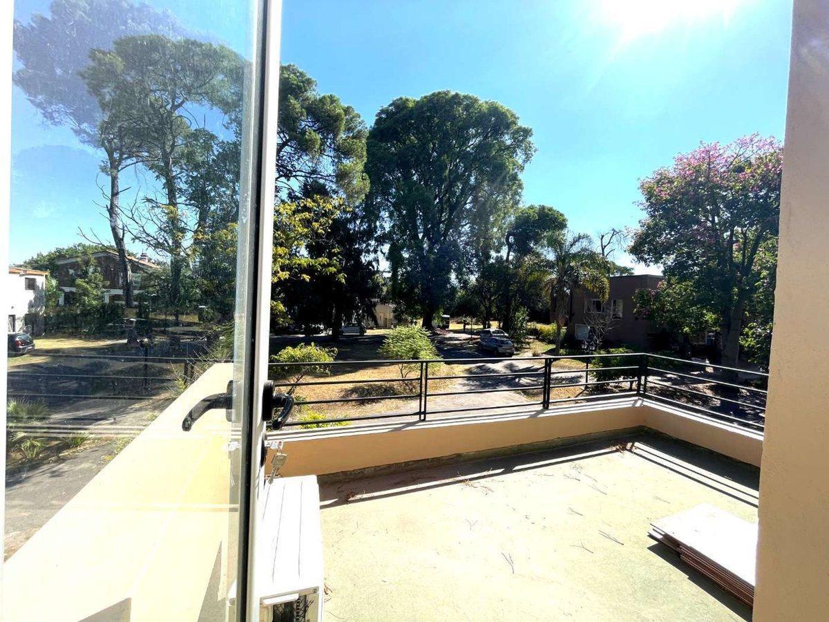 Foto de CASA EN VENTA 5 AMB Barrio Cerrado Paso del Rey, imagen 2