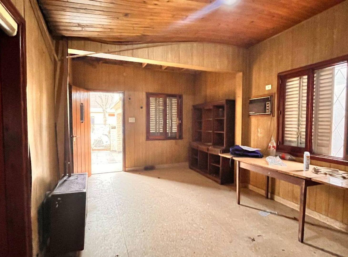 Foto de LOTE / CASA en VENTA a REFACCIONAR. 320MT2, imagen 4