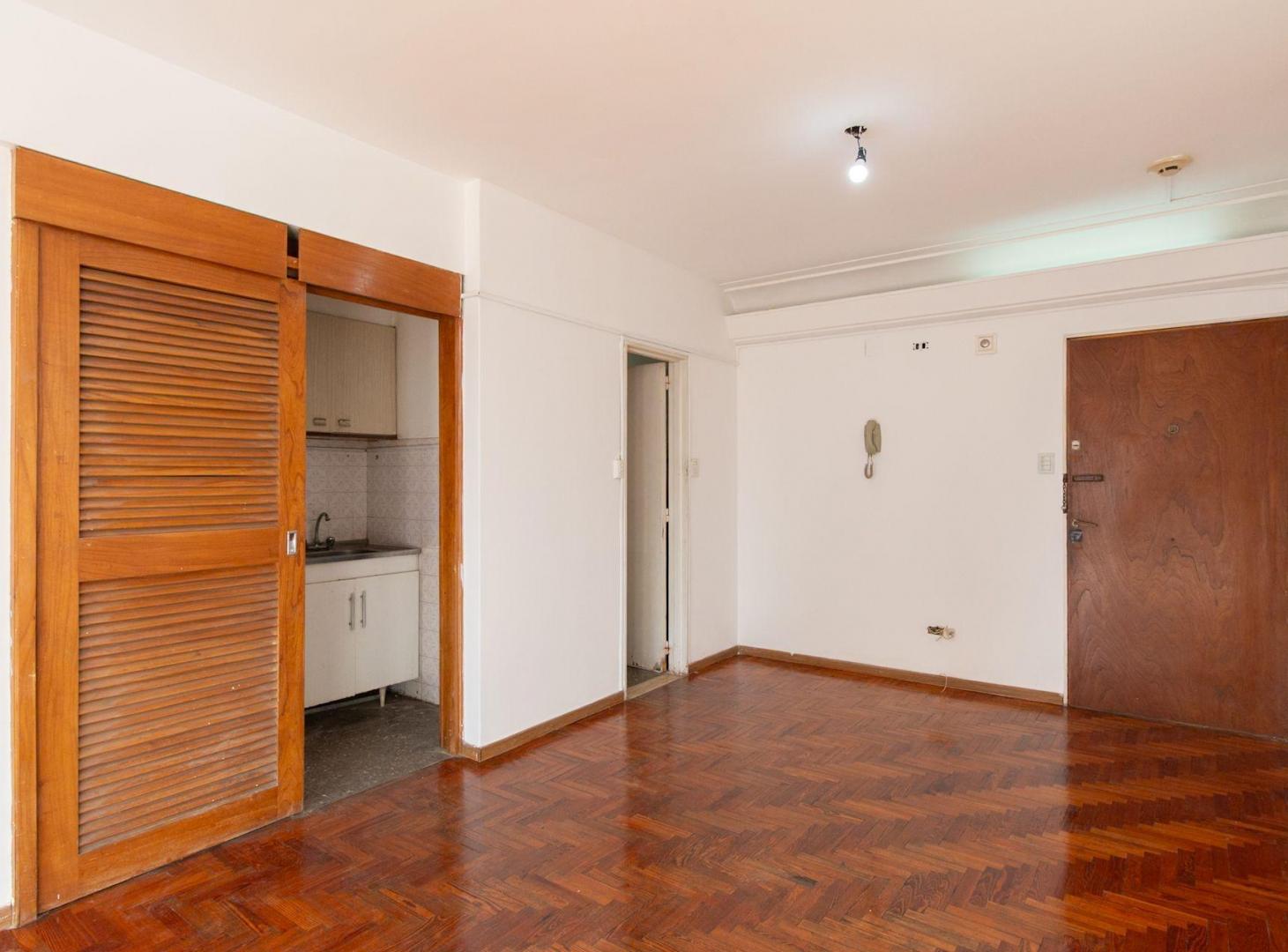Foto de VENTA MONOAMBIENTE LUMINOSO EN RAMOS MEJIA CENTRO, imagen 3
