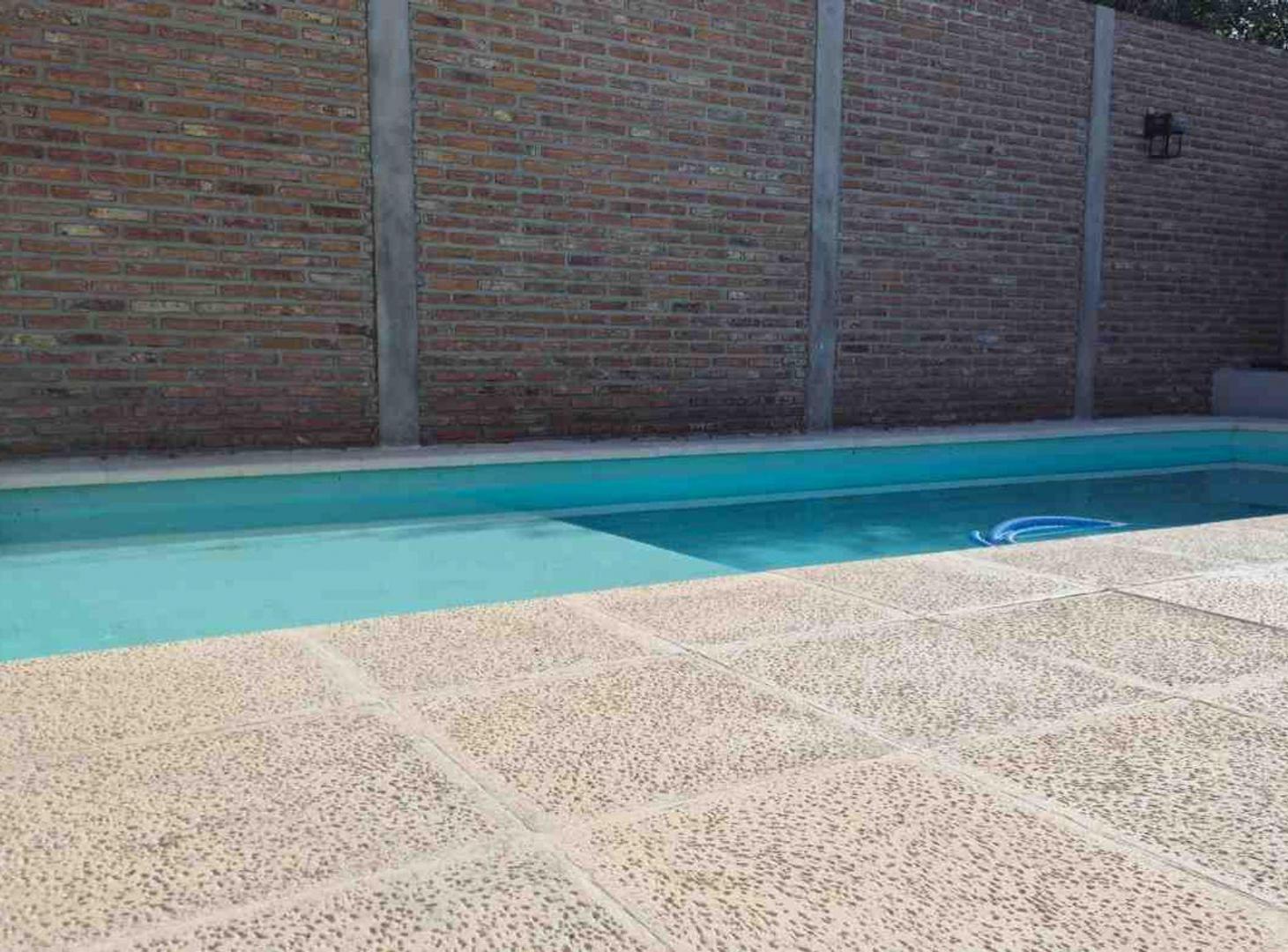 Foto de Venta Casa con pileta quincho La reja APTO CREDIT0, imagen 2