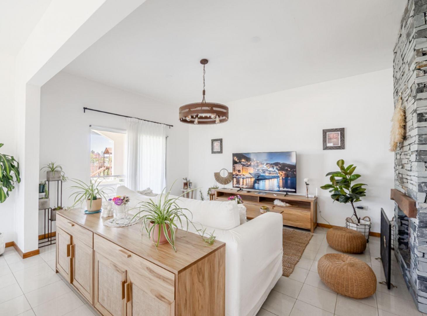 Foto de VENDE CASA CON PARQUE Y PILETA EN BARRIO EL CANTON, imagen 5