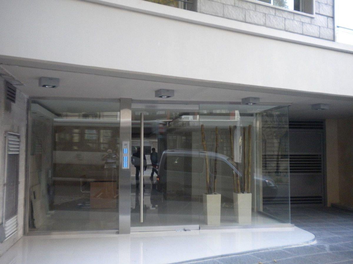 Foto de VENTA monoambiente con balcon ,COCHERA y MODERNO!!, imagen 1