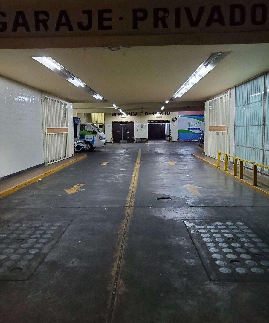 Foto de venta cochera por ascensor once/balvanera, imagen 2