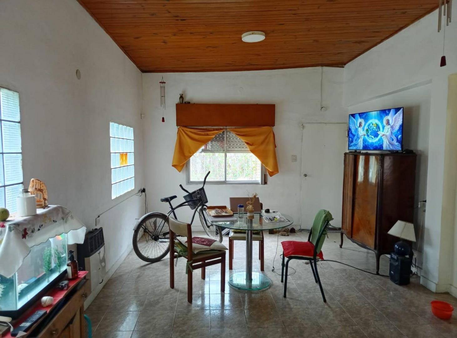 Foto de VENTA CASA 3 ambientes con patio jardín y parrilla, imagen 4