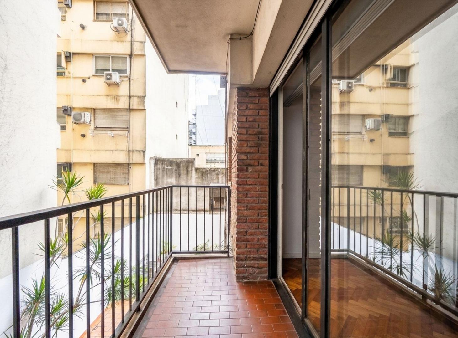 Foto de VENTA AMPLIO DOS AMBIENTES RECOLETA, imagen 2