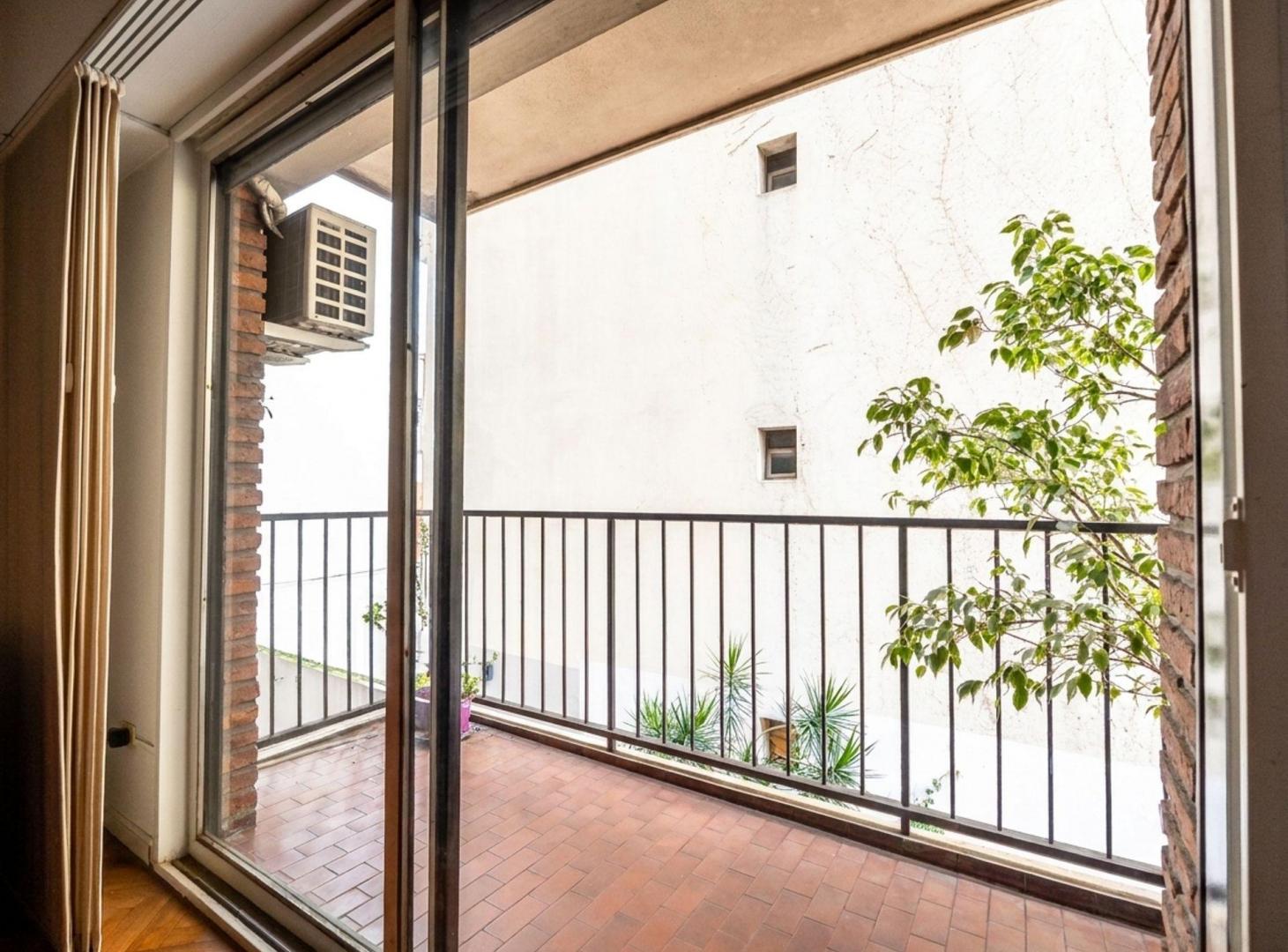 Foto de VENTA AMPLIO DOS AMBIENTES RECOLETA, imagen 3