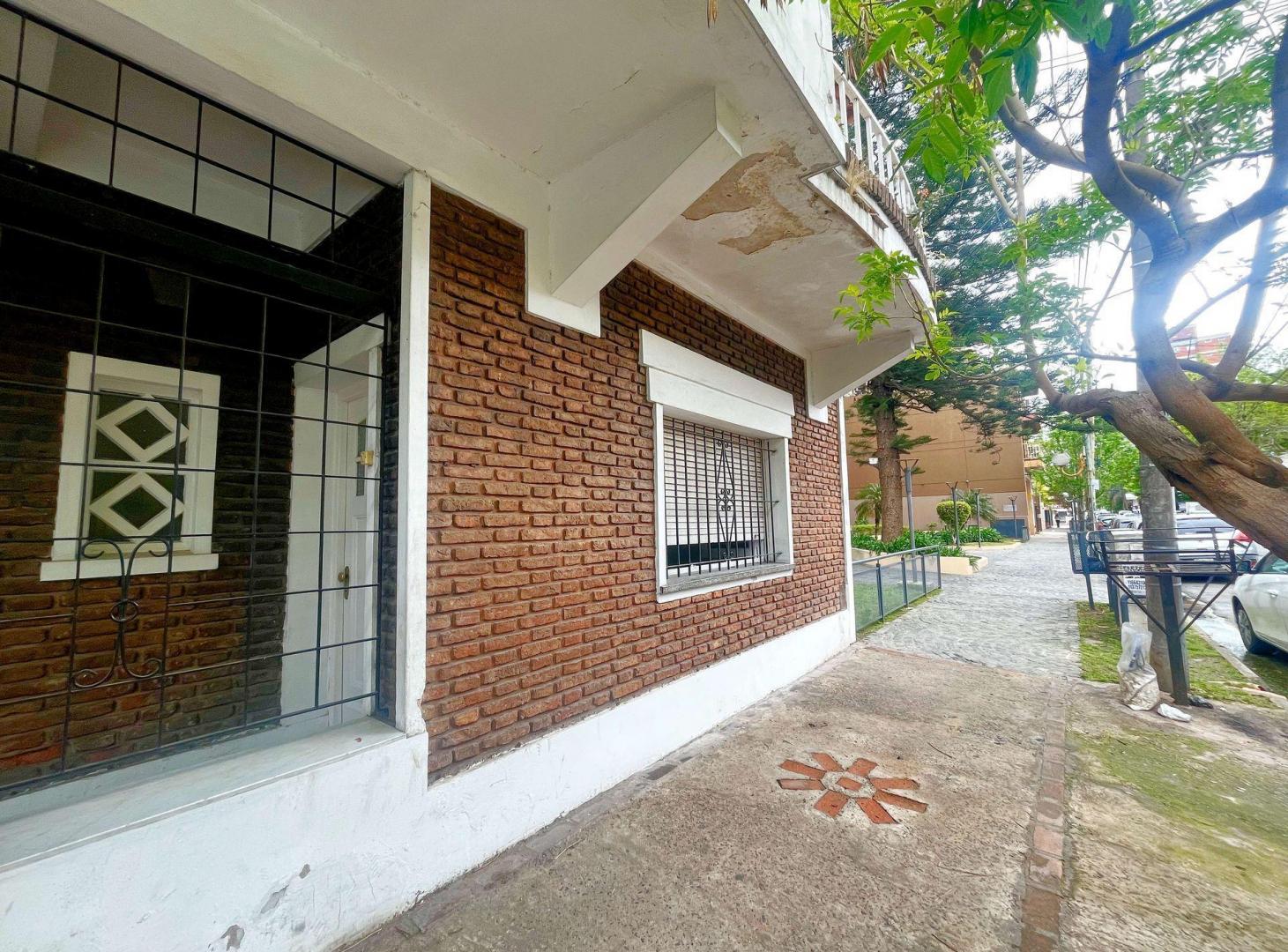 Foto de Venta Castelar PH 4 ambientes en 2 plantas - Patio, imagen 3