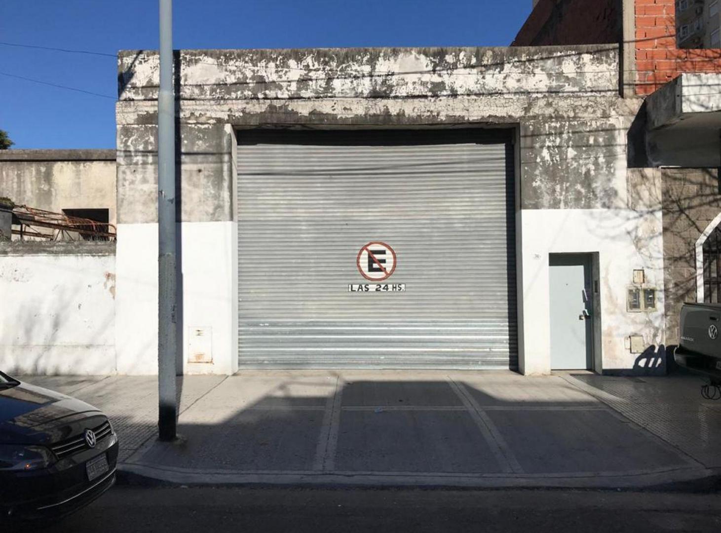 Foto de GALPÓN LOTE EN VENTA 300Mt MATADEROS, imagen 1