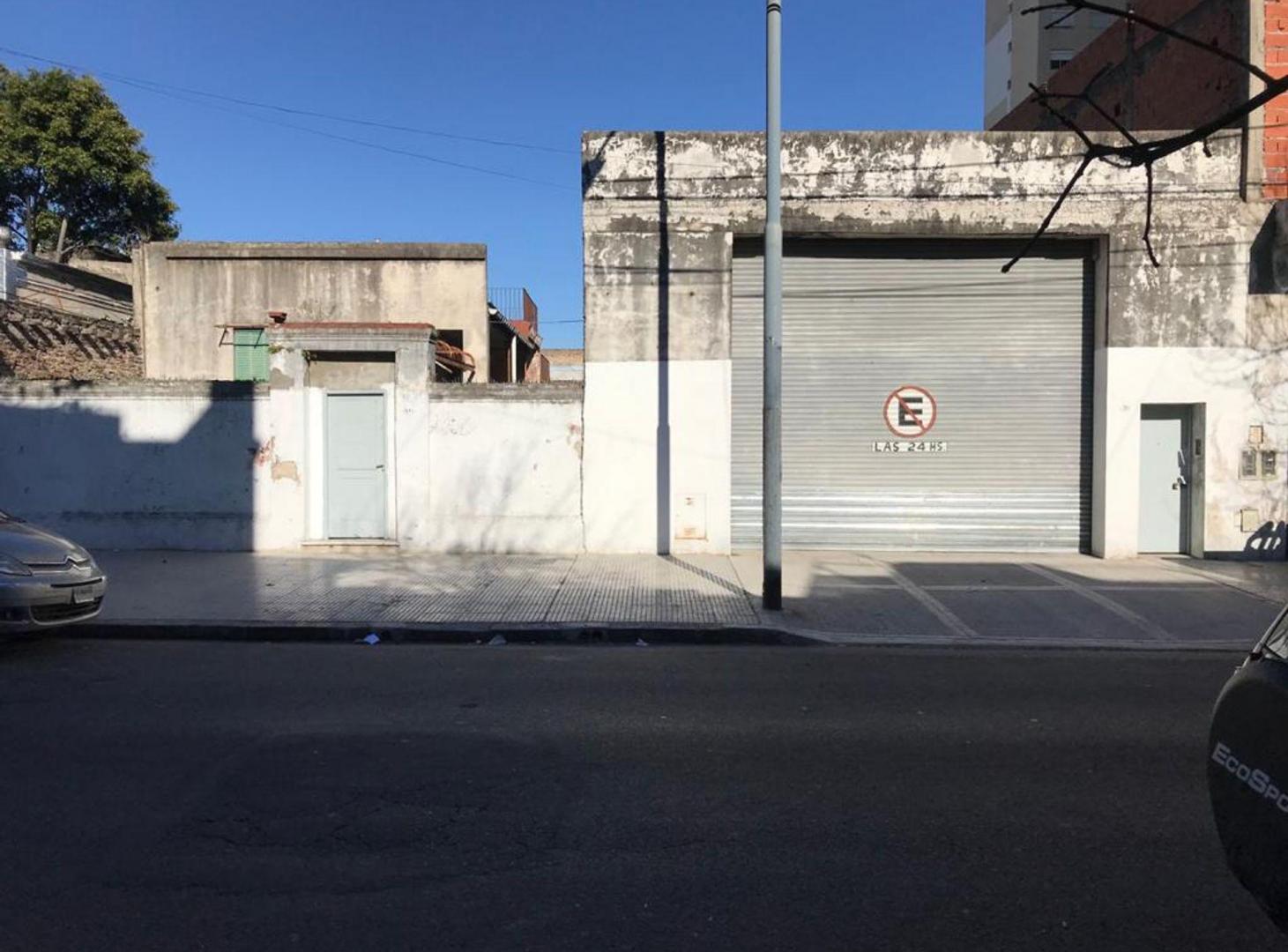 Foto de GALPÓN LOTE EN VENTA 300Mt MATADEROS, imagen 2