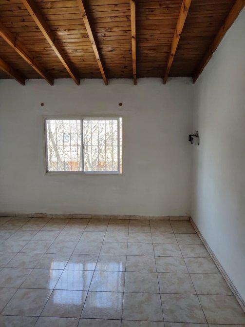 Foto de venta de casa con 2 departamento apta credito, imagen 5