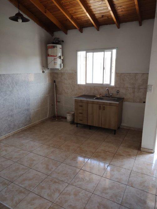venta de casa con 2 departamento apta credito