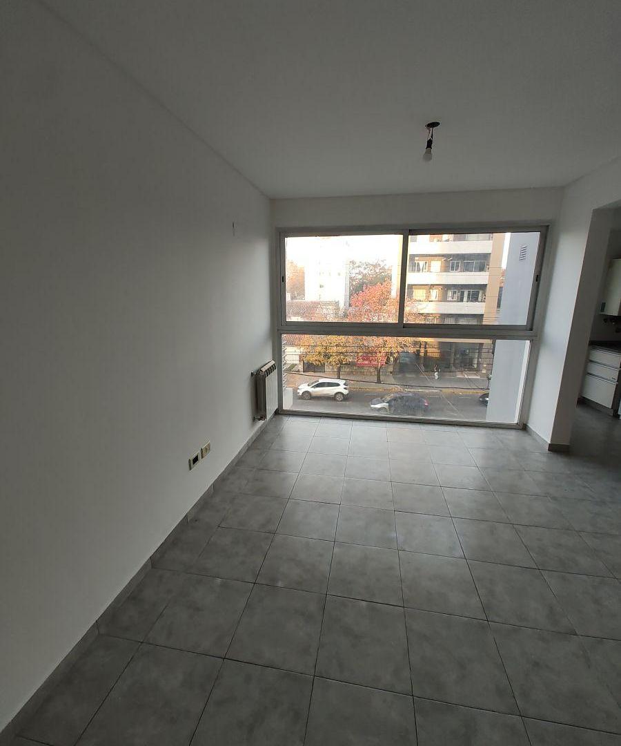 Foto de departamento 3 ambientes con cochera, imagen 1