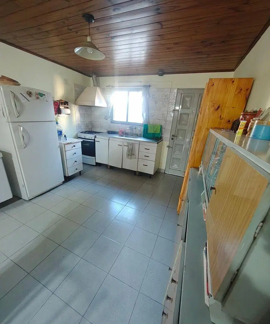 Dos Casas y Local Comercial en un Mismo Terreno 4