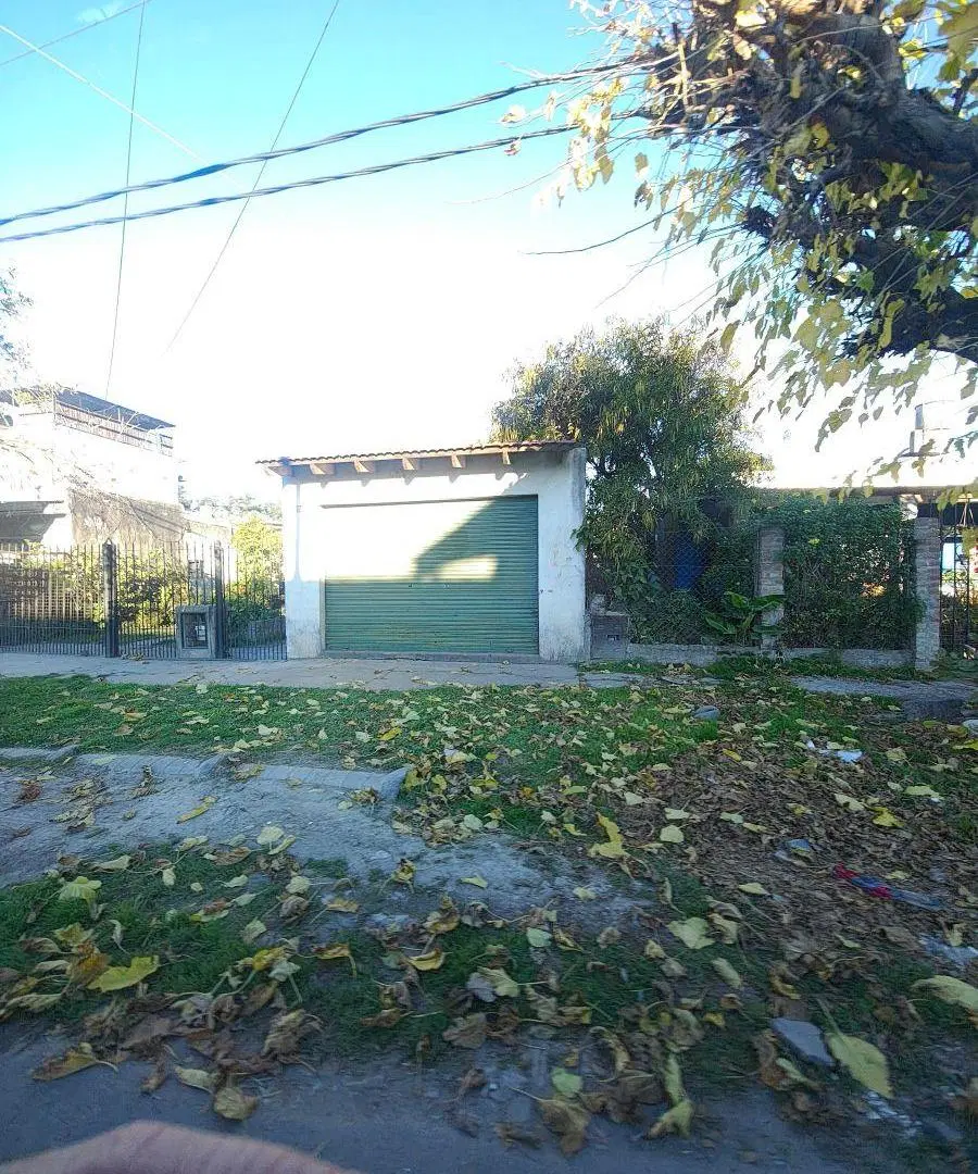 Dos Casas y Local Comercial en un Mismo Terreno 2