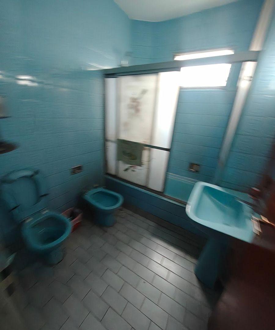 Foto de IMPORTANTE PROPIEDAD COMERCIAL Y RESIDENCIAL SOBRE AV. BOULEVARD BUENOS, imagen 2