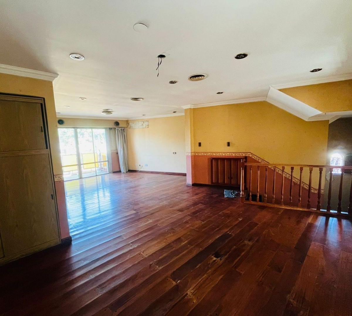 Casa 7 Ambientes. | Consejal H Noya Al 3100 4