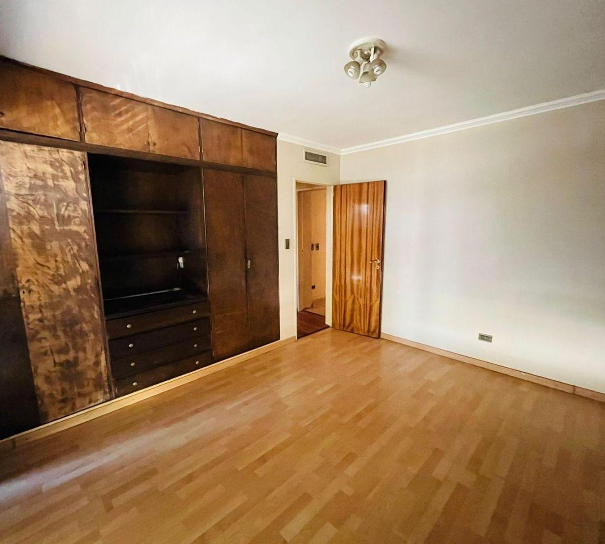 Casa 7 Ambientes. | Consejal H Noya Al 3100 2