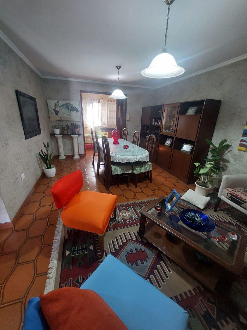 Casa 7 Ambientes o Mas. | Paso de La Patria Al 1200 4