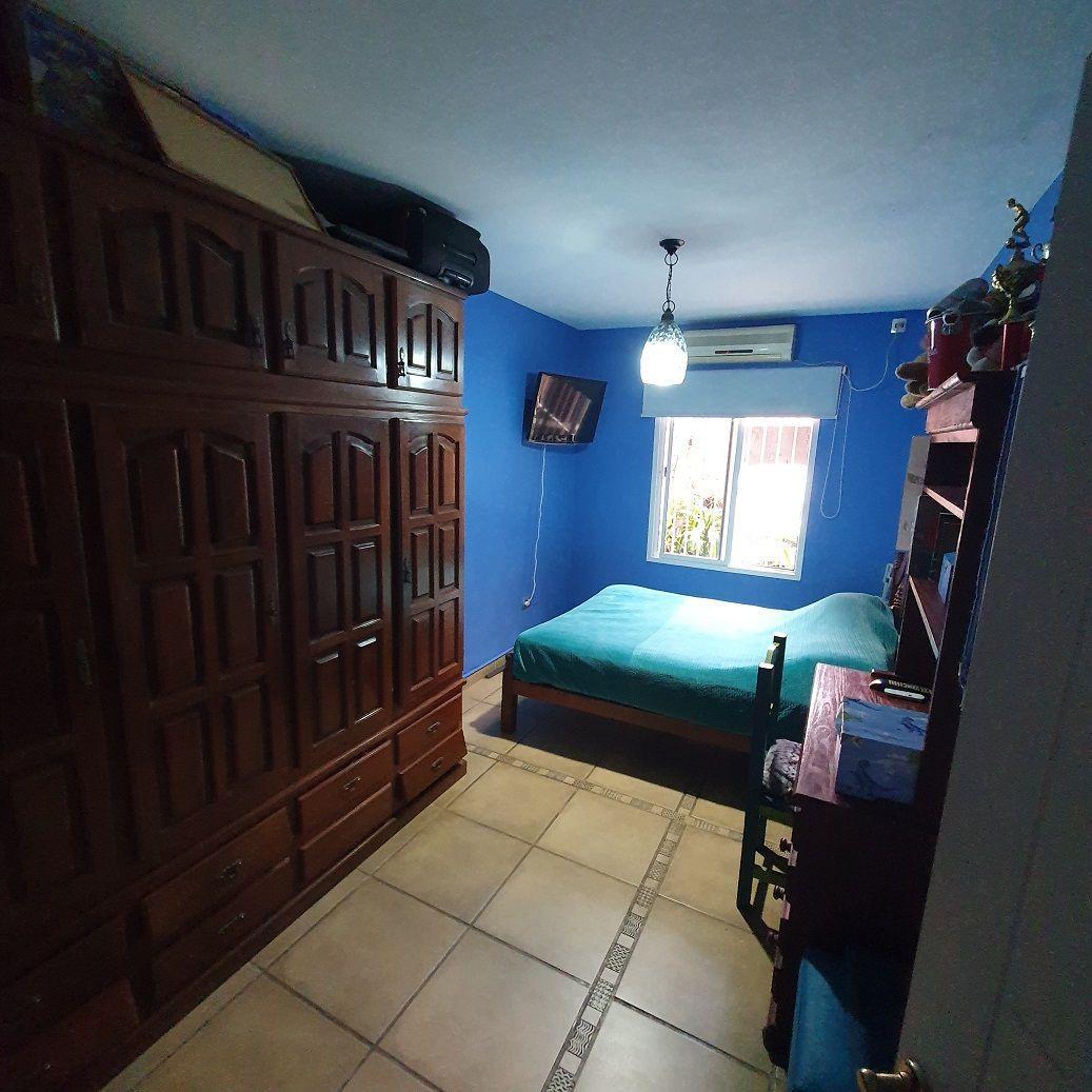 Excelente Casa 4 Ambientes Cochera 3 Autos 5