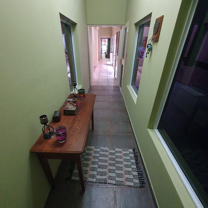 Excelente Casa 4 Ambientes Cochera 3 Autos 3