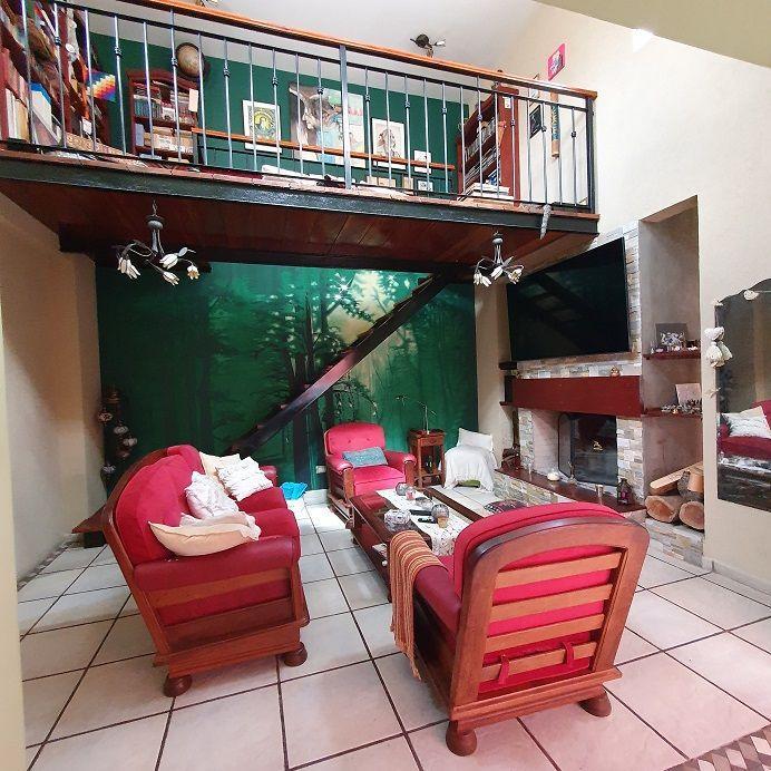 Excelente Casa 4 Ambientes Cochera 3 Autos 2