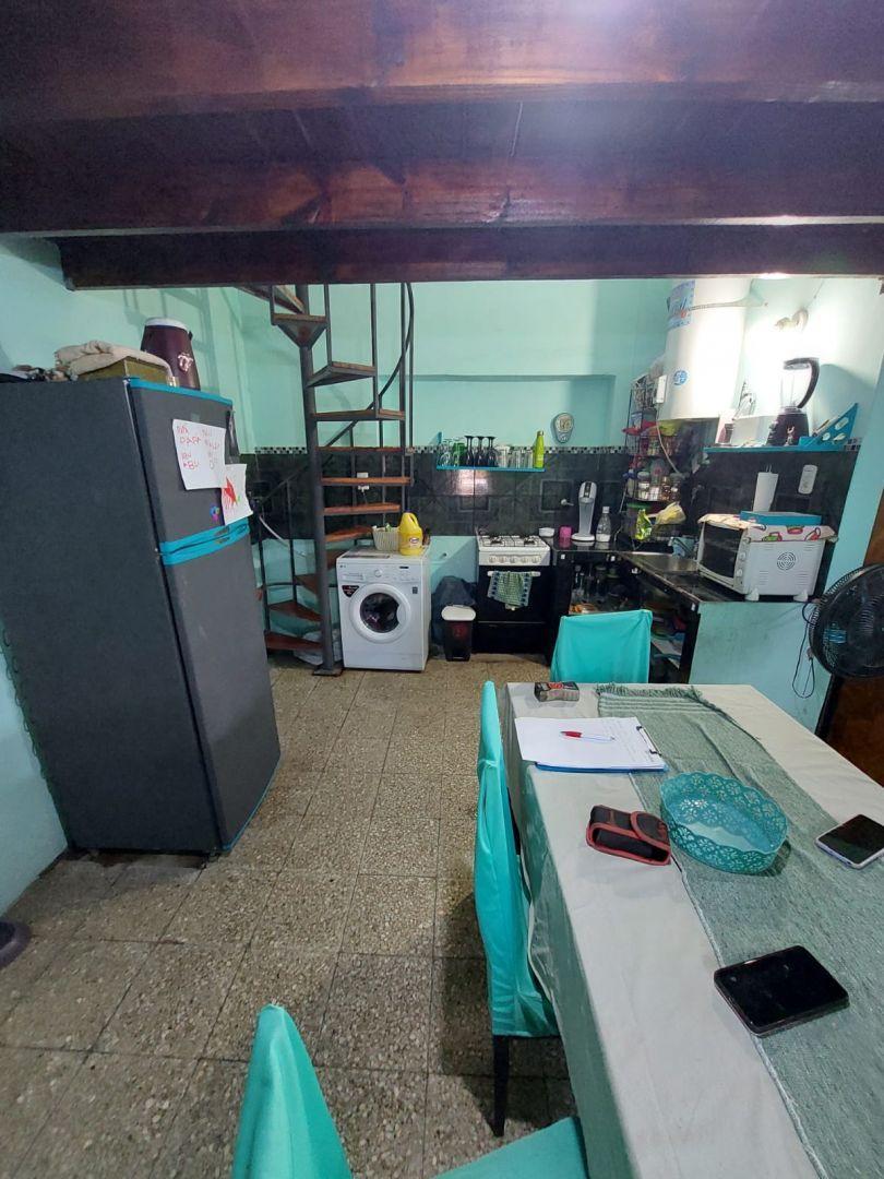 Casa 7 Ambientes o Mas. | Chaco Al 1500 5