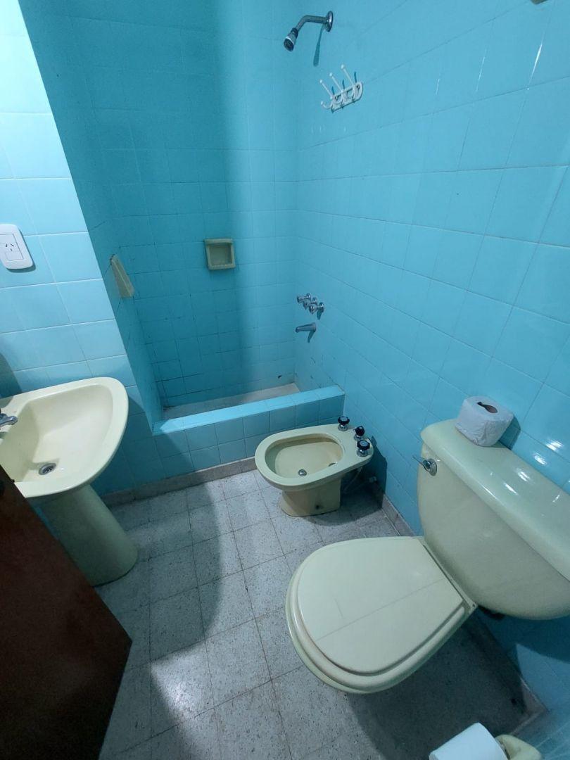 Propiedad Reservada Casa 3 Ambientes. | Av Juan D Peron Al 2000 3