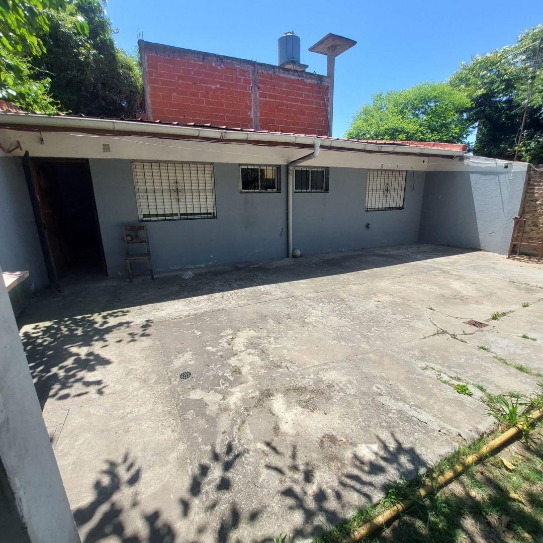 Lote. | Manuela Pedraza Al 3900 5