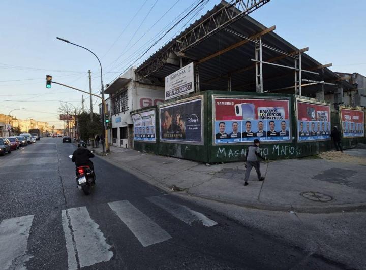 Foto de Local . | Armenia al 1000, imagen 1