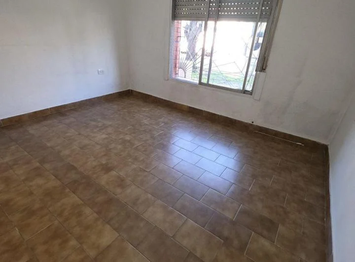 Casa 4 ambientes. | EDUARDO MADERO al 1100 4