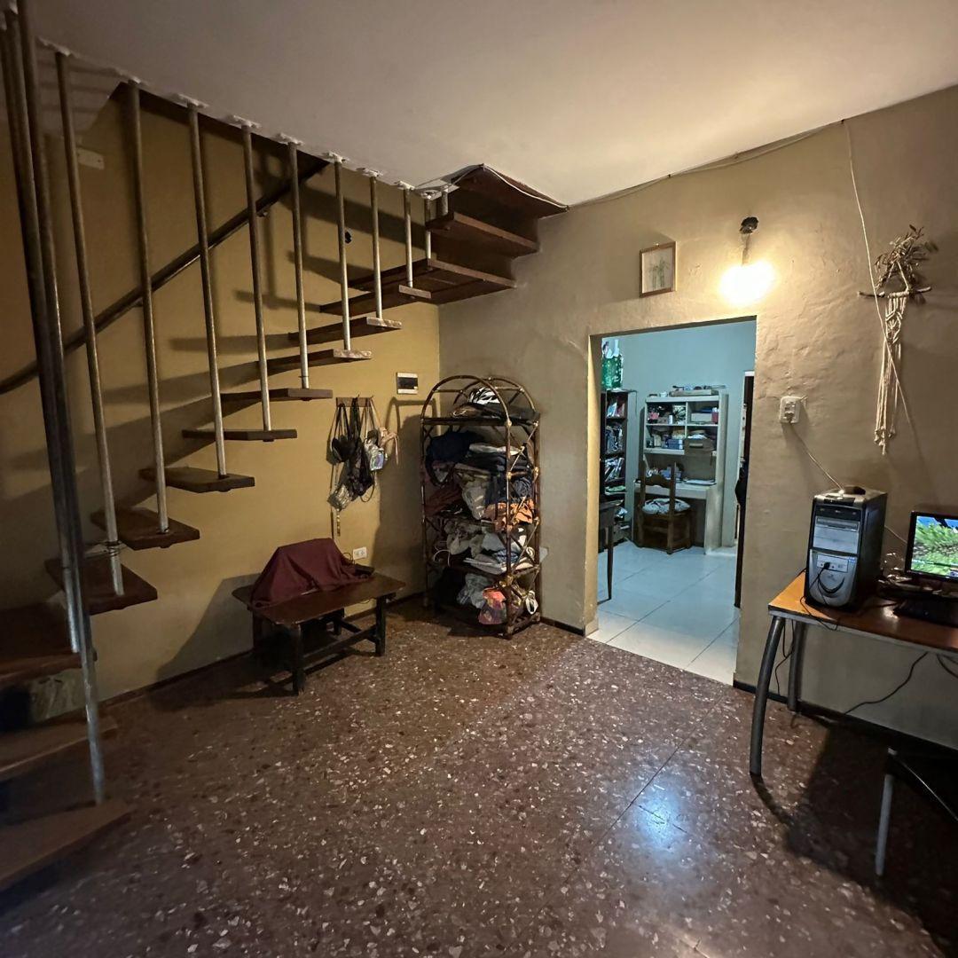 Casa 6 ambientes. | JUAN FARREL al 1400